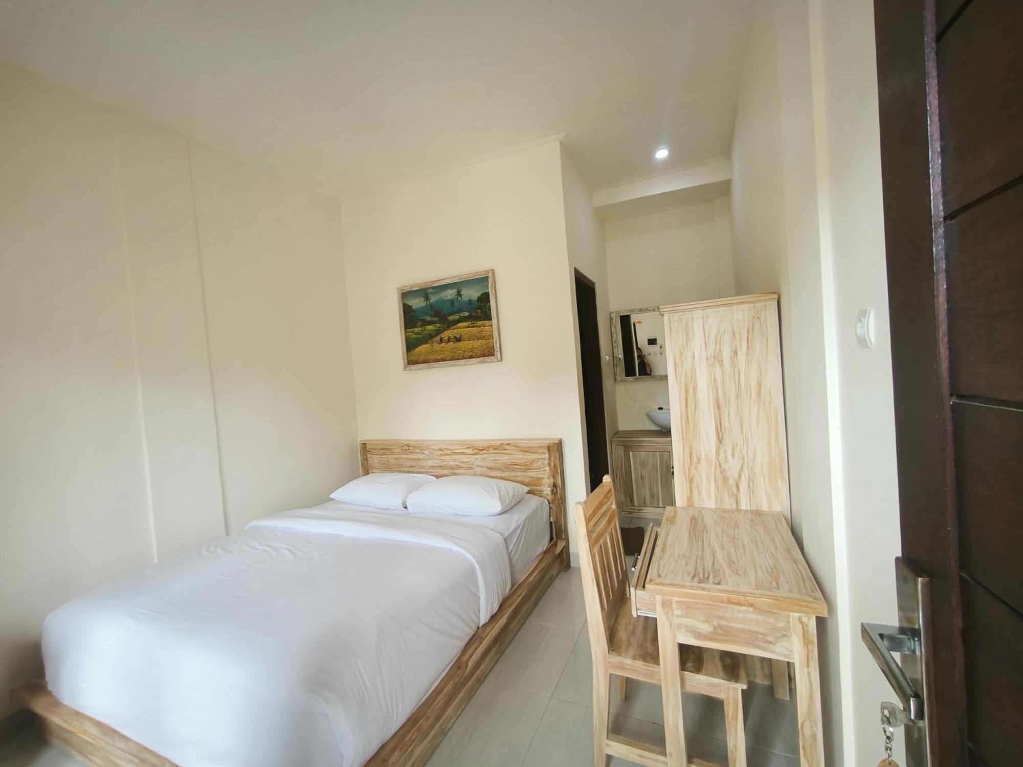 Ken Ken Guest House Семіньяк Екстер'єр фото