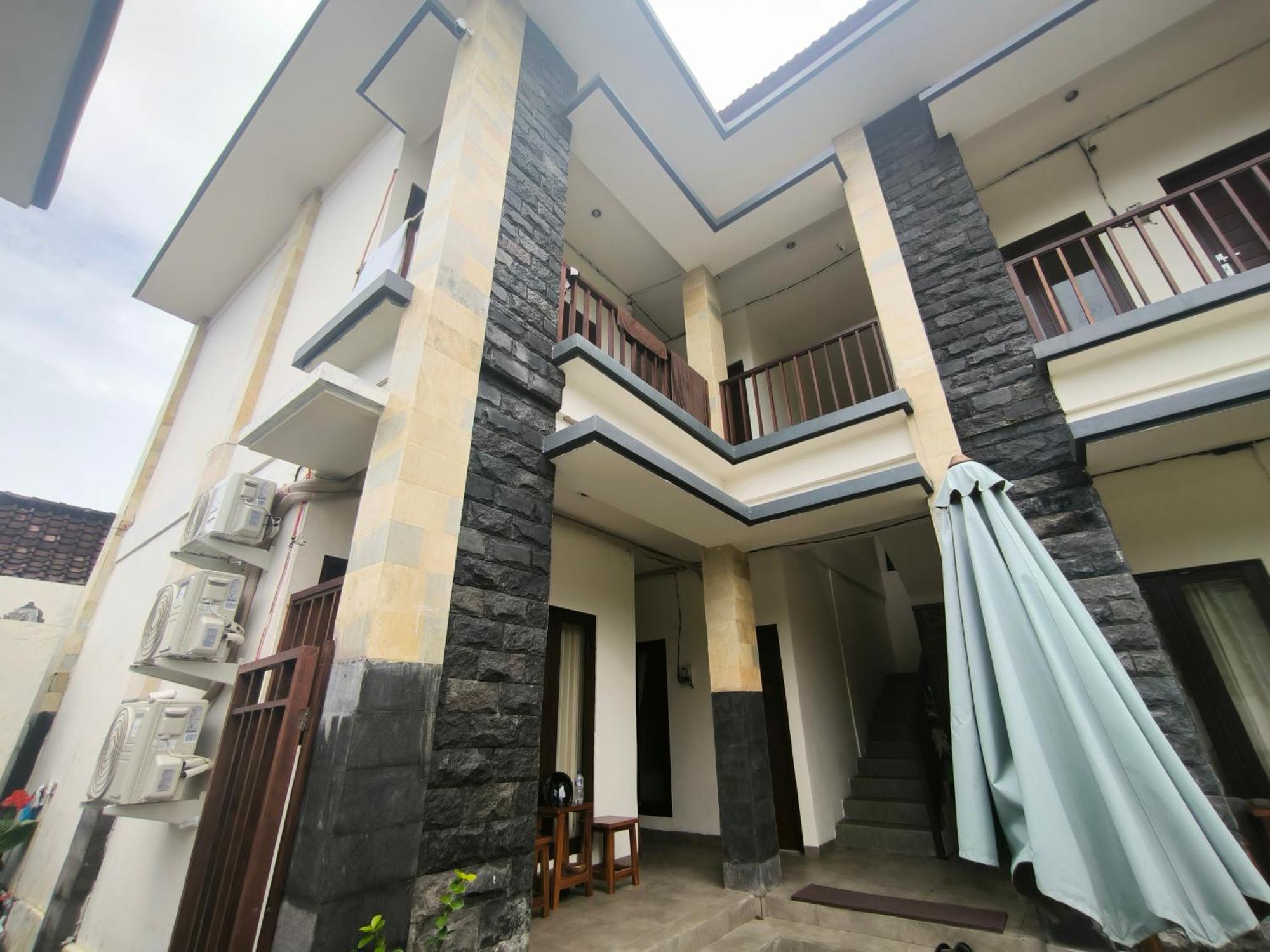 Ken Ken Guest House Семіньяк Екстер'єр фото